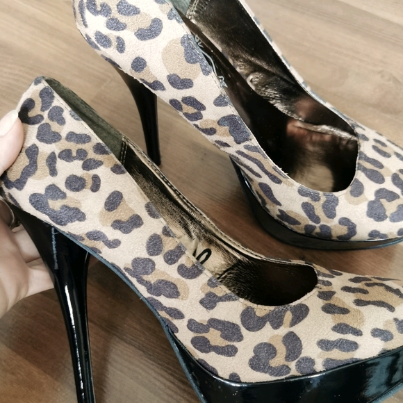 Shoe Candy stilettos - Picture 2 of 5